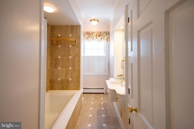 37961 FOREST MILLS RD, Leesburg, VA 20175