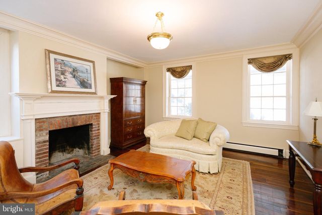 37961 FOREST MILLS RD, Leesburg, VA 20175