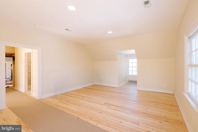 37961 FOREST MILLS RD, Leesburg, VA 20175