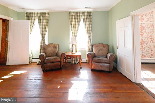 37961 FOREST MILLS RD, Leesburg, VA 20175