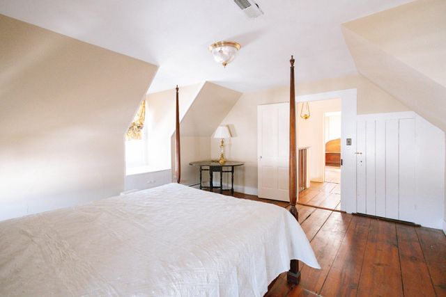 37961 FOREST MILLS RD, Leesburg, VA 20175