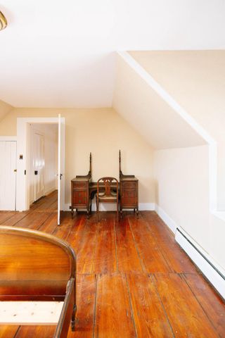 37961 FOREST MILLS RD, Leesburg, VA 20175