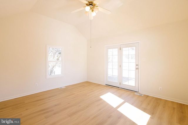 37961 FOREST MILLS RD, Leesburg, VA 20175