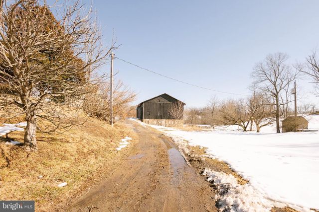 37961 FOREST MILLS RD, Leesburg, VA 20175