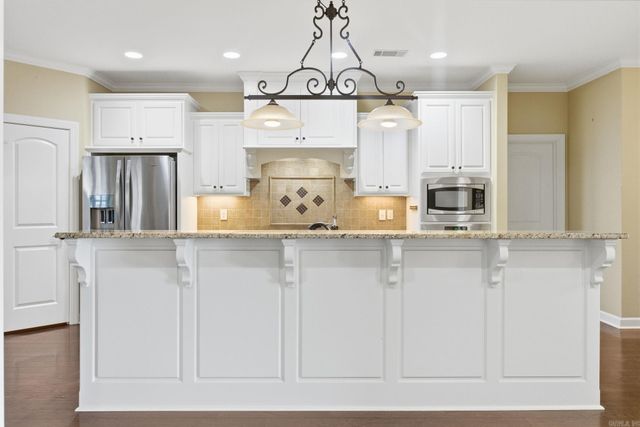 9524 Millers Garden Cove, Sherwood, AR 72120