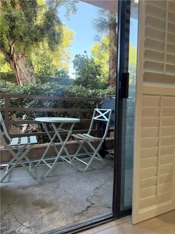 6815 Remmet Avenue 122, Canoga Park, CA 91303