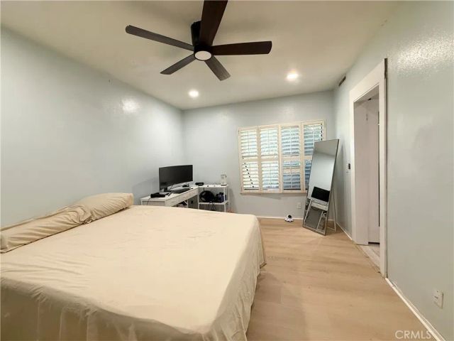 6815 Remmet Avenue 122, Canoga Park, CA 91303