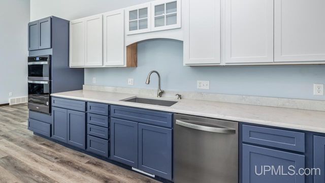 W8031 Millie Hill Estates Drive, Iron Mountain, MI 49801