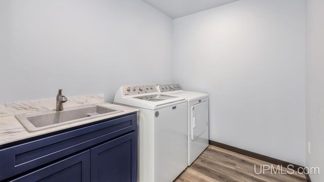 W8031 Millie Hill Estates Drive, Iron Mountain, MI 49801