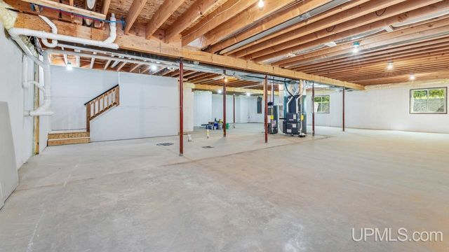 W8031 Millie Hill Estates Drive, Iron Mountain, MI 49801