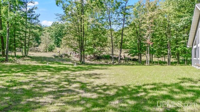 W8031 Millie Hill Estates Drive, Iron Mountain, MI 49801