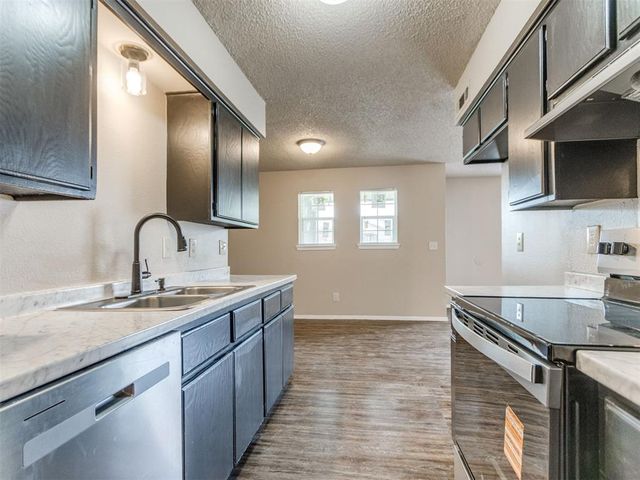 1416 N McKinley Avenue, Shawnee, OK 74801