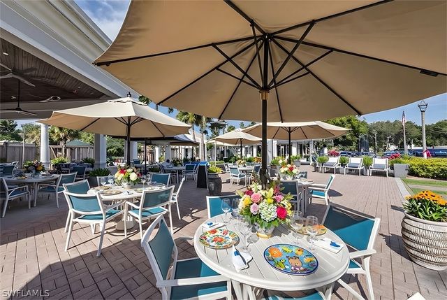 2341 Cheshire LN, Naples, FL 34109