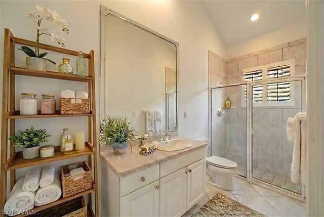 2341 Cheshire LN, Naples, FL 34109