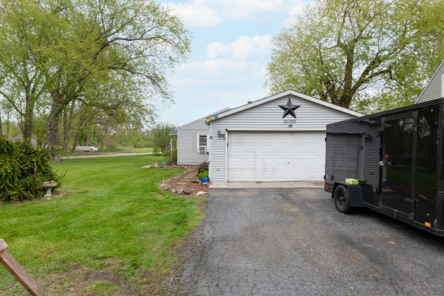 20929 W Sanrem Avenue, Lake Villa, IL 60046