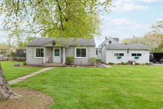 20929 W Sanrem Avenue, Lake Villa, IL 60046