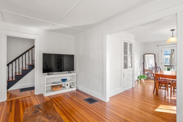 11 Lowell Street, Beverly, MA 01915