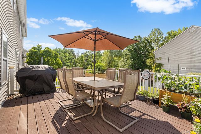 7 Woodfield Drive, Washingtonville, NY 10992