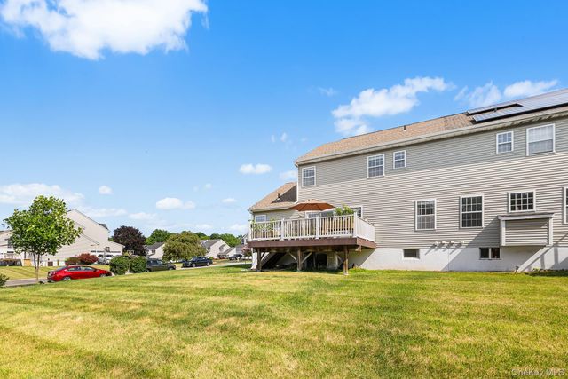 7 Woodfield Drive, Washingtonville, NY 10992