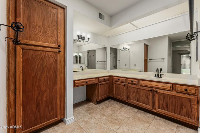 9707 W Kerry Lane, Peoria, AZ 85382