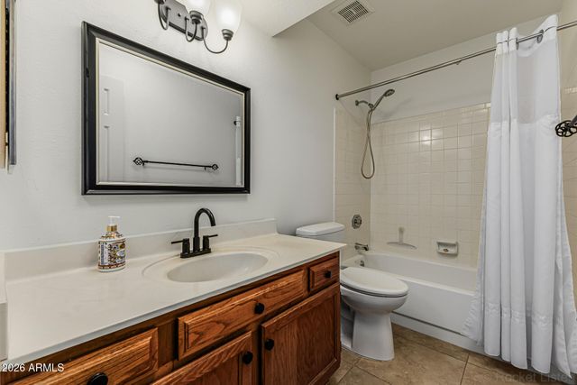 9707 W Kerry Lane, Peoria, AZ 85382