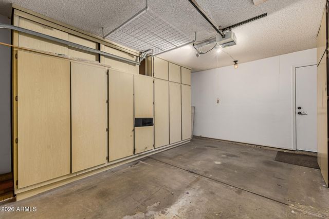 9707 W Kerry Lane, Peoria, AZ 85382