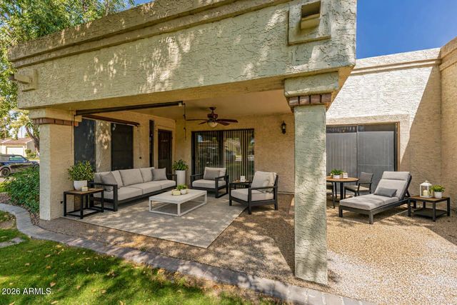 9707 W Kerry Lane, Peoria, AZ 85382