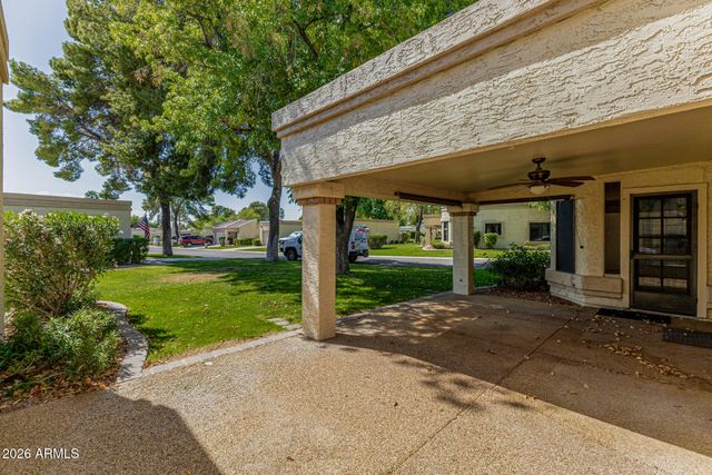 9707 W Kerry Lane, Peoria, AZ 85382