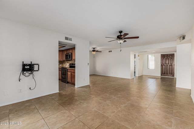 9707 W Kerry Lane, Peoria, AZ 85382