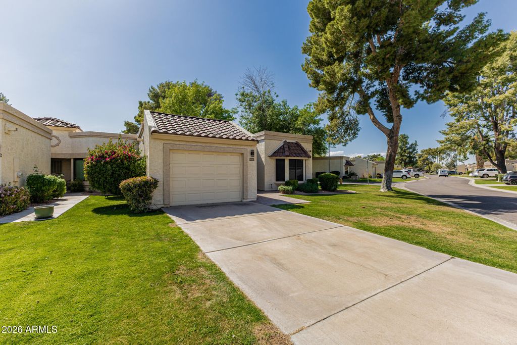 9707 W Kerry Lane, Peoria, AZ 85382 — photo 2