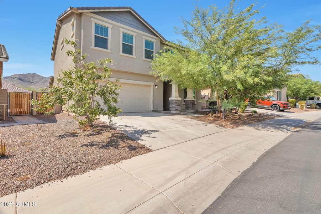 2338 N 212TH Drive, Buckeye, AZ 85396