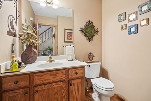 401 S 8th Avenue, Eldridge, IA 52748