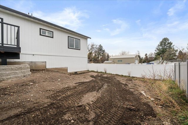 327 N Bannen Rd, Spokane Valley, WA 99216