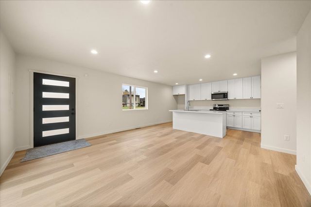 327 N Bannen Rd, Spokane Valley, WA 99216