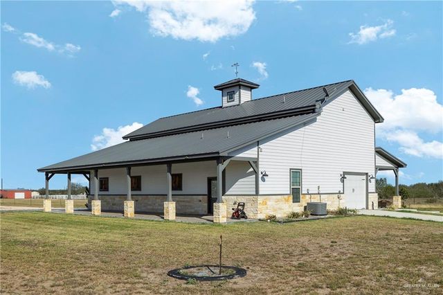 19921 E Los Venados Drive, Edinburg, TX 78542