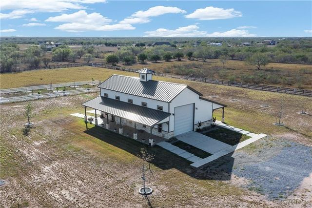 19921 E Los Venados Drive, Edinburg, TX 78542