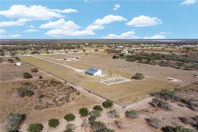 19921 E Los Venados Drive, Edinburg, TX 78542