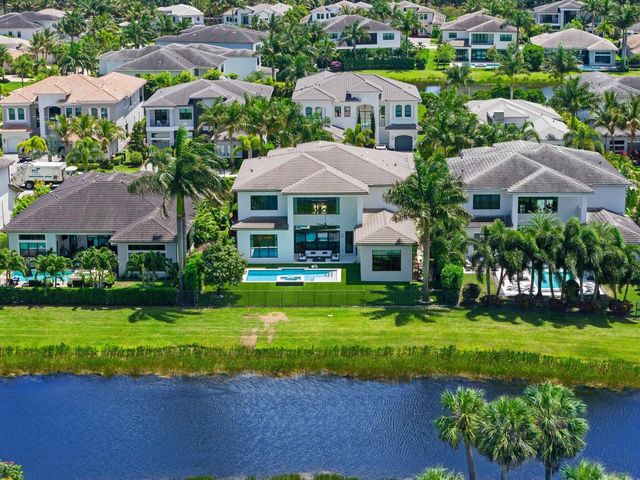 9275 Biaggio Road, Boca Raton, FL 33496
