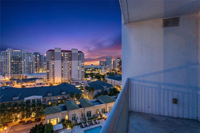 450 KNIGHTS RUN AVENUE 1208, Tampa, FL 33602
