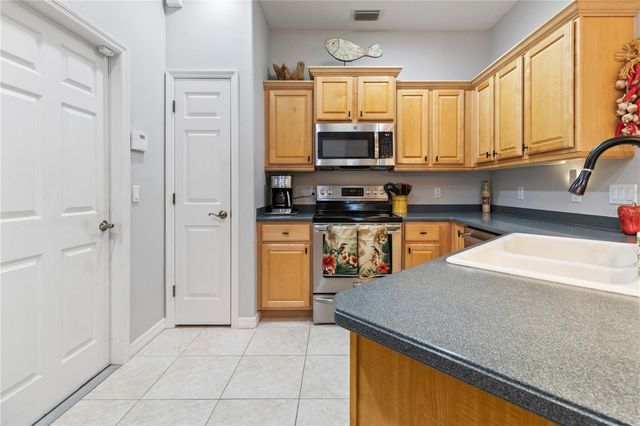 1415 MILLBROOK CIRCLE, Bradenton, FL 34212
