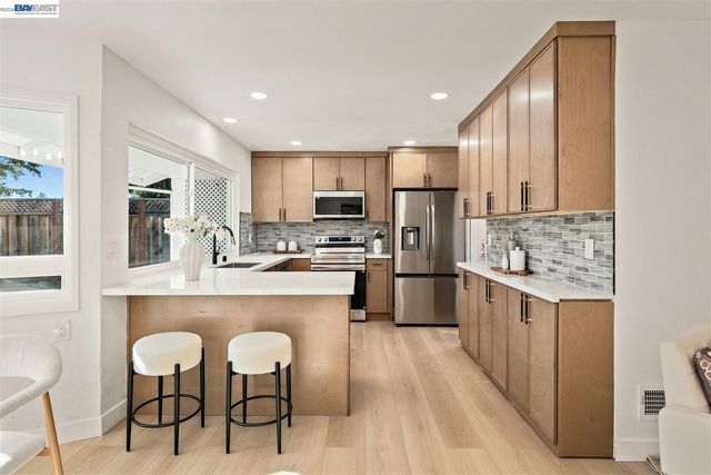 1149 Geneva St, Livermore, CA 94550