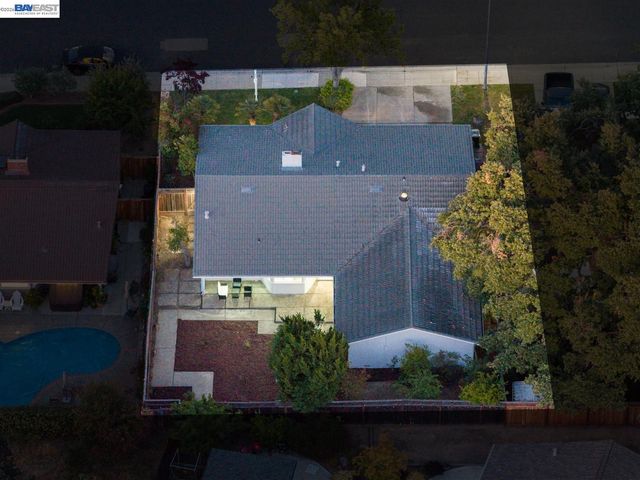 1149 Geneva St, Livermore, CA 94550