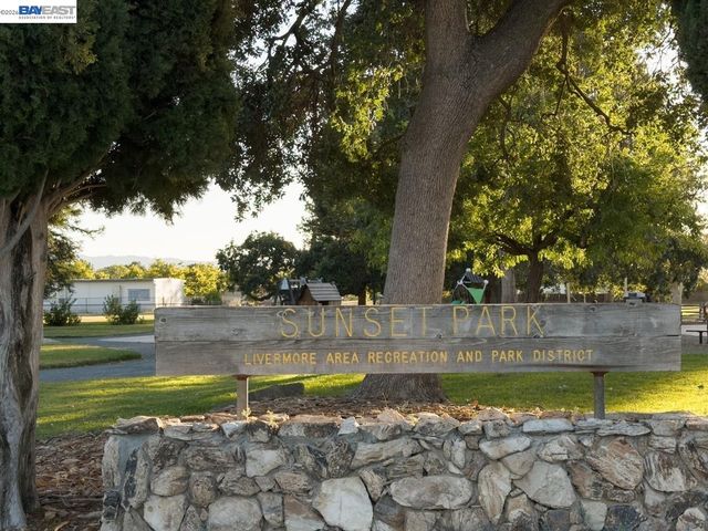1149 Geneva St, Livermore, CA 94550