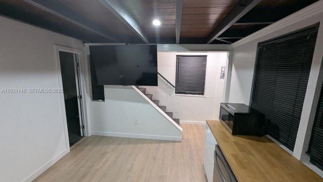 2809 SW 8th St B, Fort Lauderdale, FL 33312