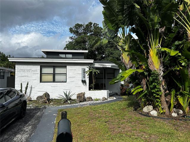 2809 SW 8th St B, Fort Lauderdale, FL 33312