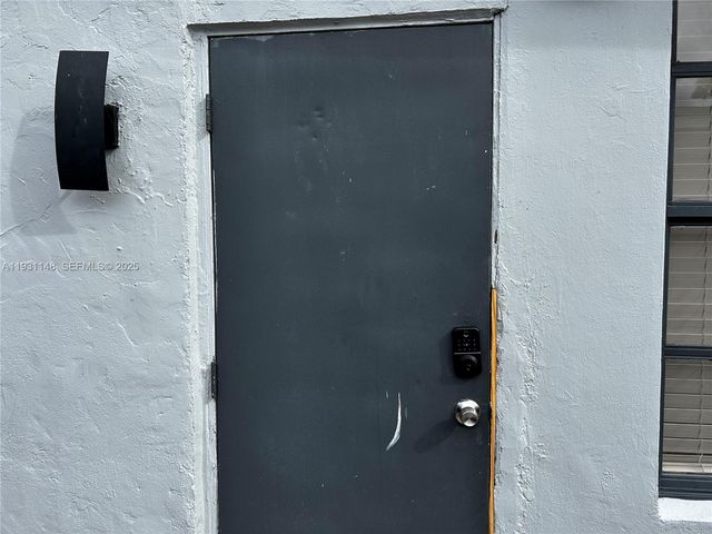 2809 SW 8th St B, Fort Lauderdale, FL 33312