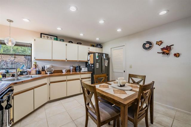 3505 TARPON WOODS BOULEVARD N401, Palm Harbor, FL 34685