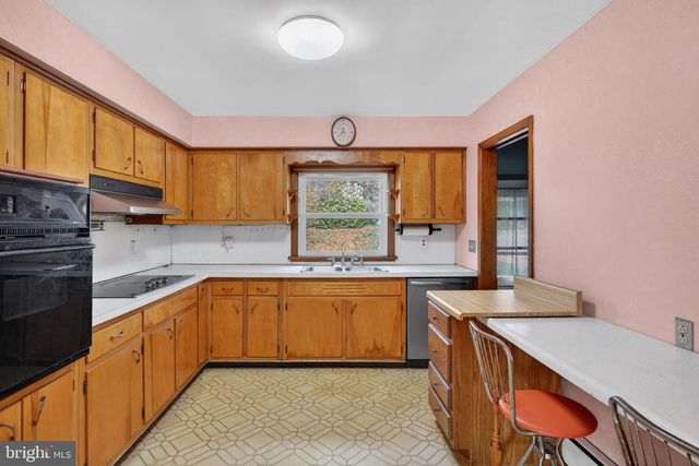 7710 VALLEYVIEW AVE, Harrisburg, PA 17112