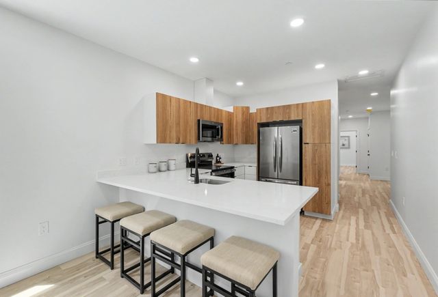 73 Portland 101, Haverhill, MA 01830