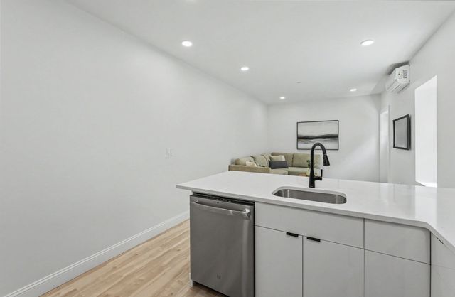 73 Portland 101, Haverhill, MA 01830